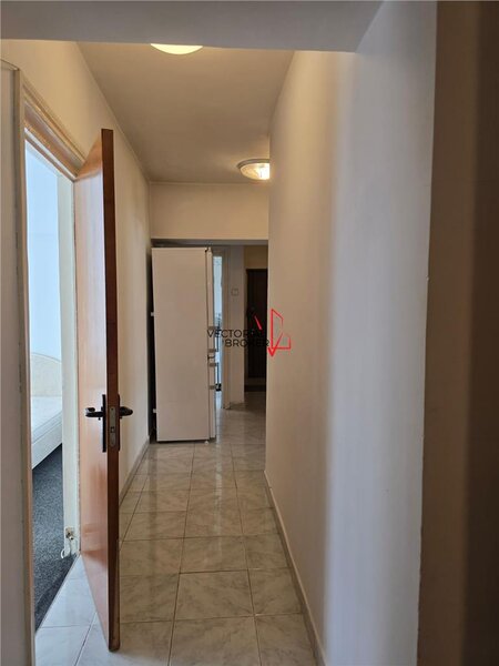Apartament 4 camere decomandat, cu balcon si terasa